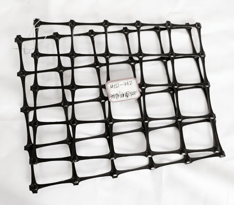 品質  Black Geo Ground Grid Standartpark Geogrid For Paving Asphalt 工場