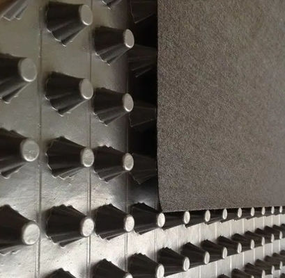 品質  Black HIPS Dimple Plastic Drainage Board ISO9001 Certificated 工場