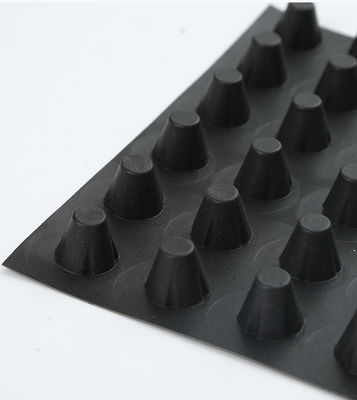 証明される黒いヒップはプラスチック排水板ISO9001に窪みを作る